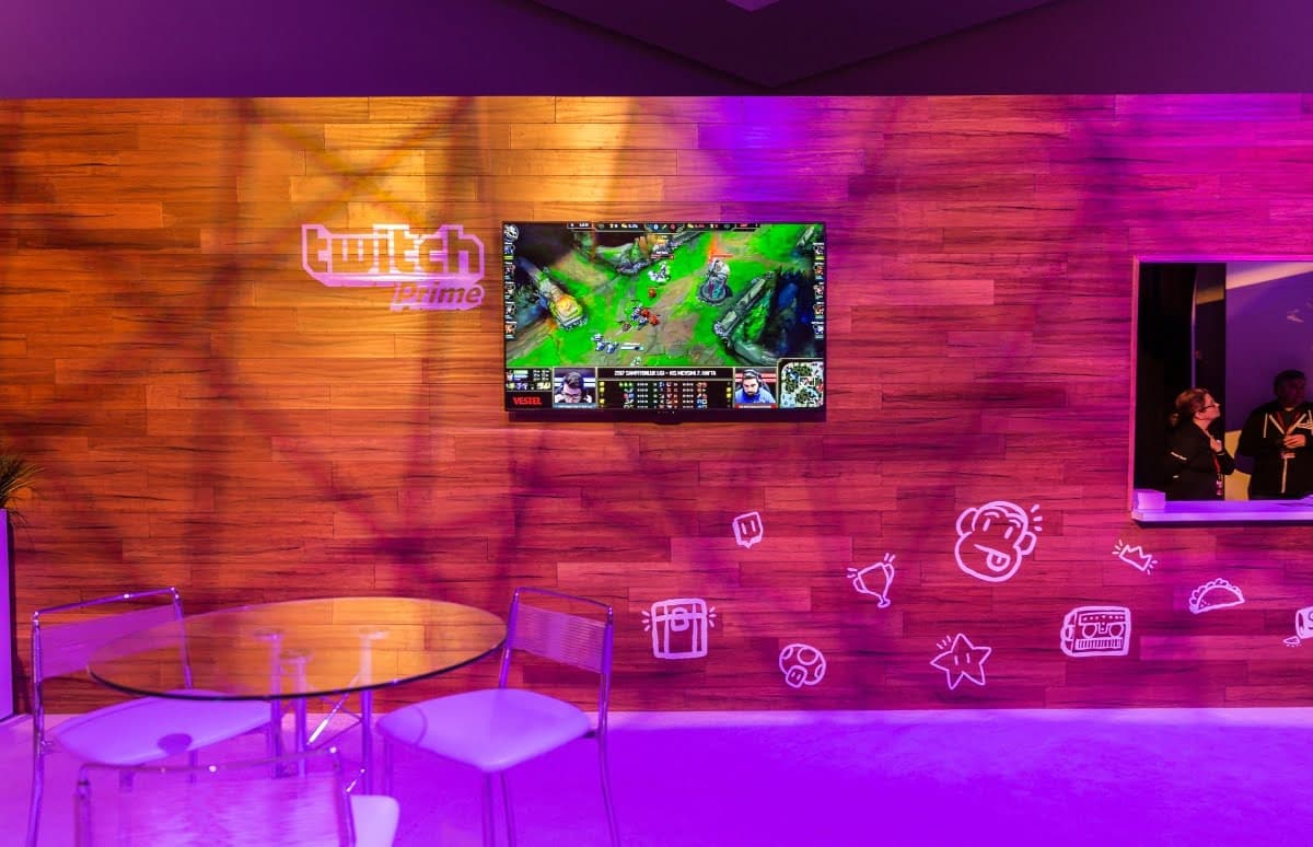How to Whisper on Twitch